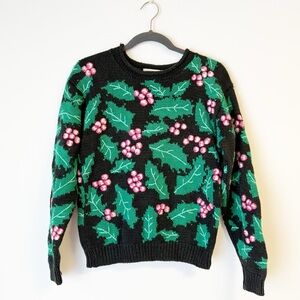 VINTAGE Heirloom Classics Christmas Holly and Ivy Hand Knit Roll-neck Sweater